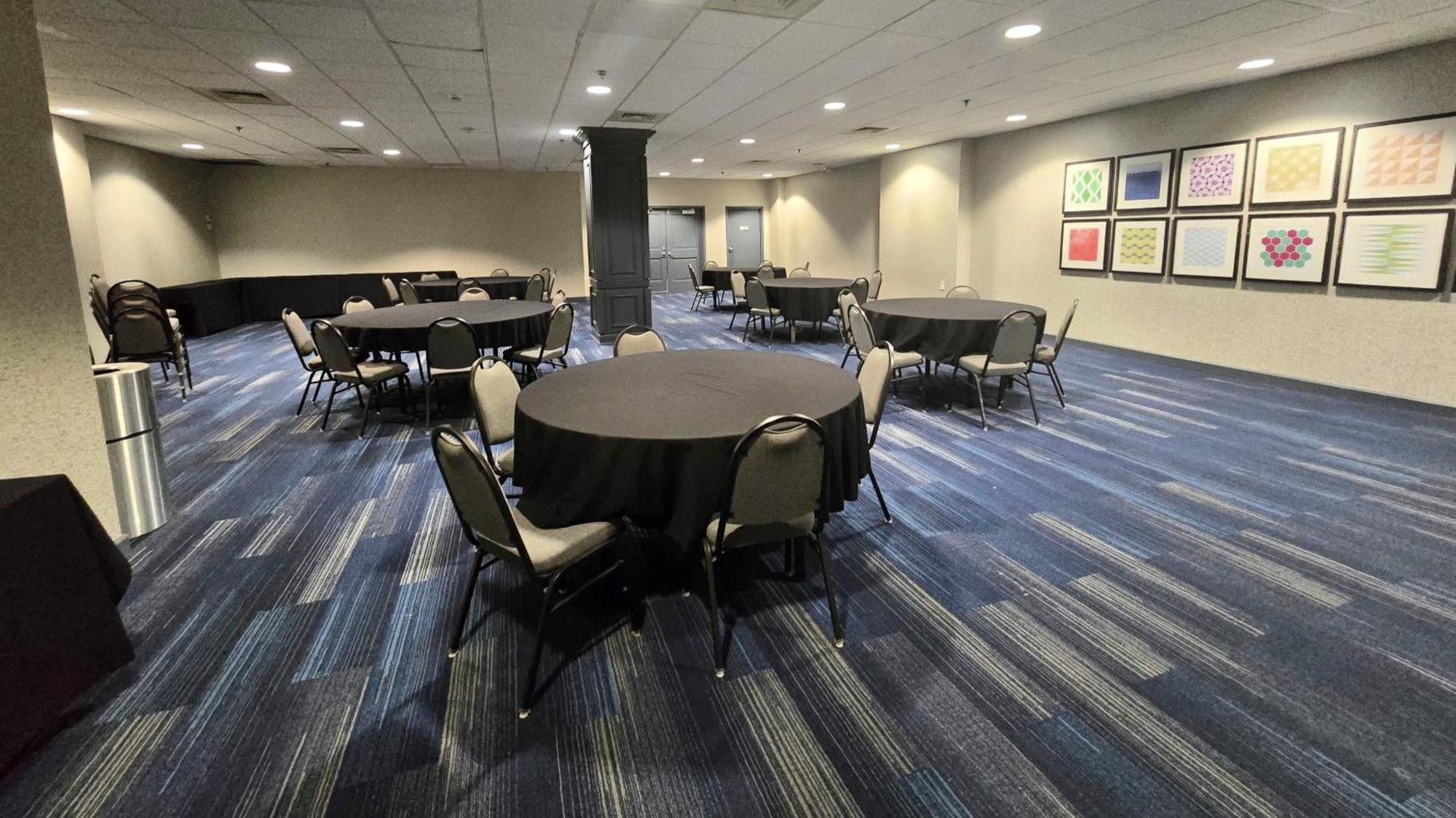 Holiday Inn Express Nashville-Downtown - Broadway By Ihg Exterior foto