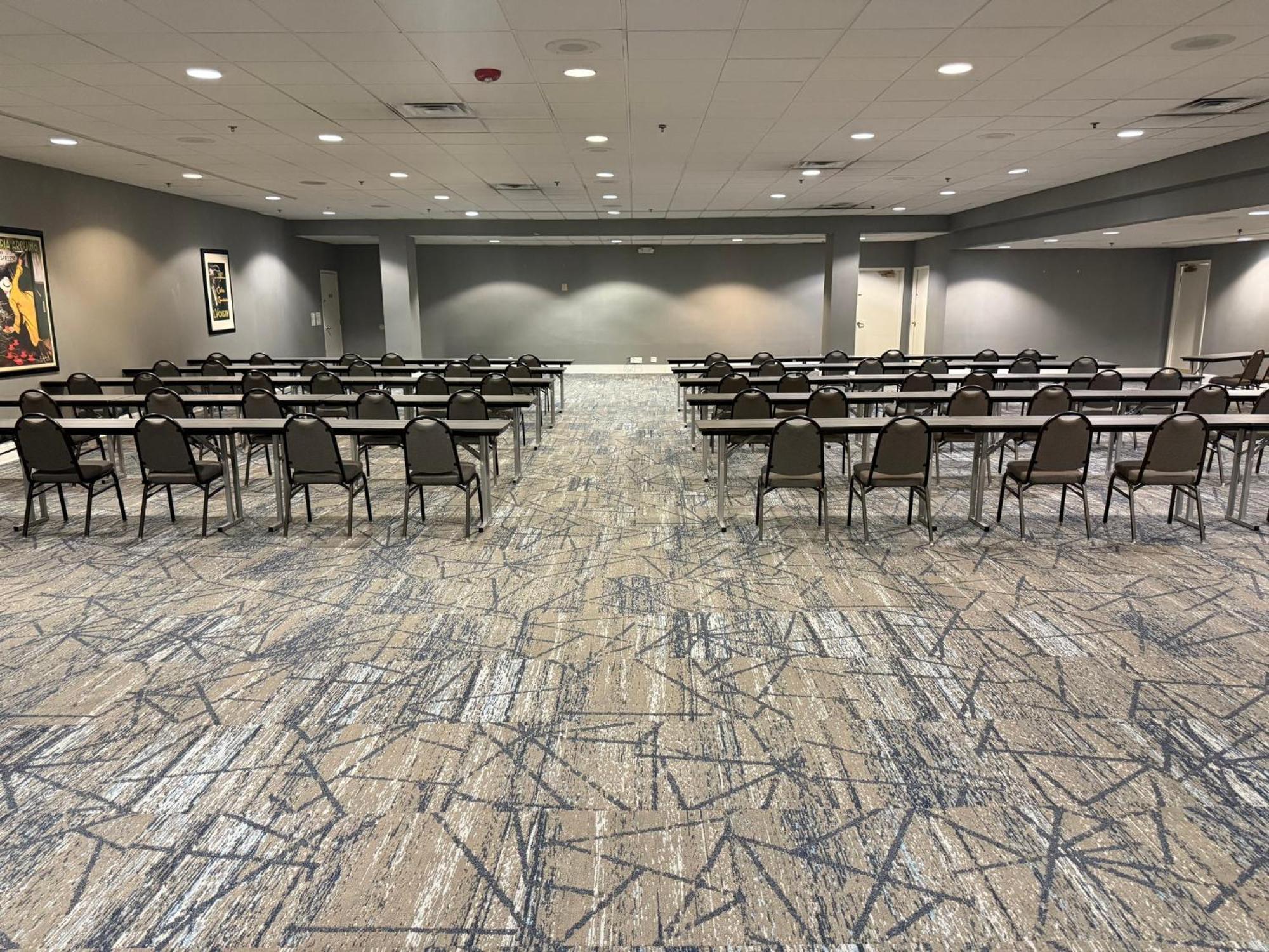 Holiday Inn Express Nashville-Downtown - Broadway By Ihg Exterior foto